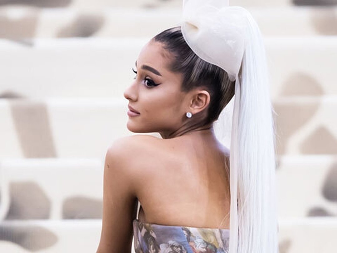 Hollywood Stylist Talks Hottest Summer Trends