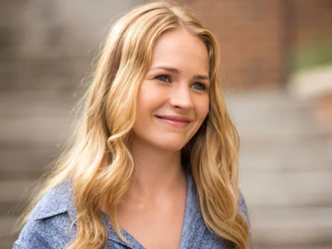 'The Longest Ride' Star Britt Robertson on Rapping & Romantic Dates