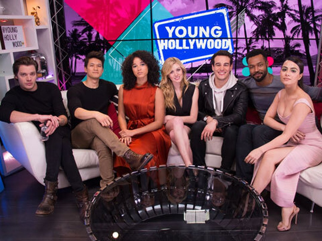 Shadowhunters Cast Talk Final Season & Answer Fan Questions