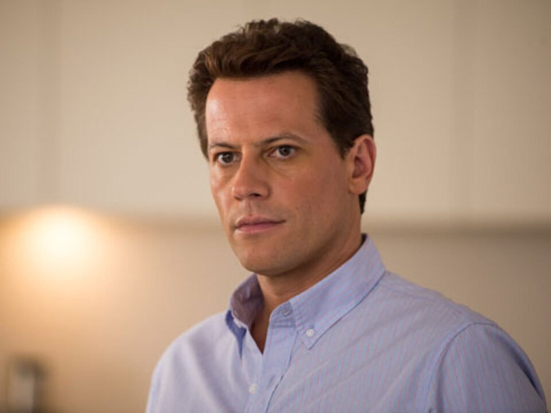 Ioan Gruffudd on 'San Andreas' and 'Titanic' Memories