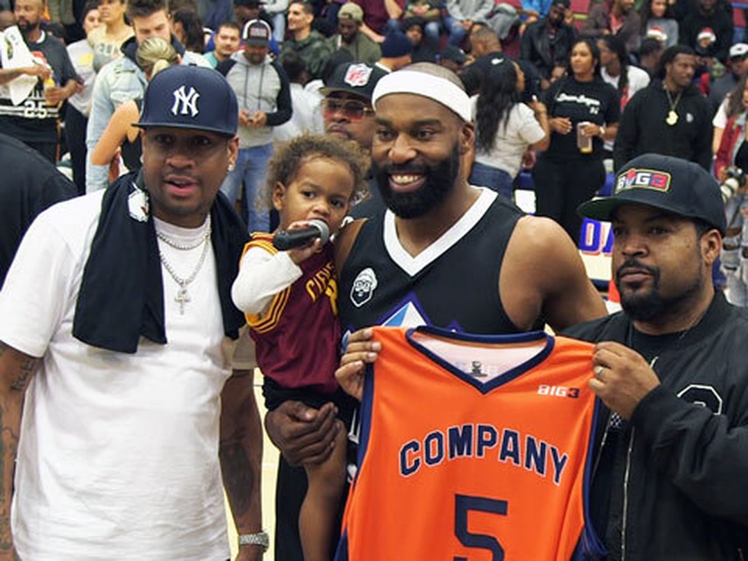 Allen Iverson & More Reveal Holiday Plans & New Year Resolutions