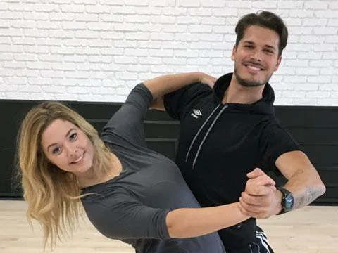 Sasha Pieterse Talks PLL Spinoff During DWTS Rehearsal