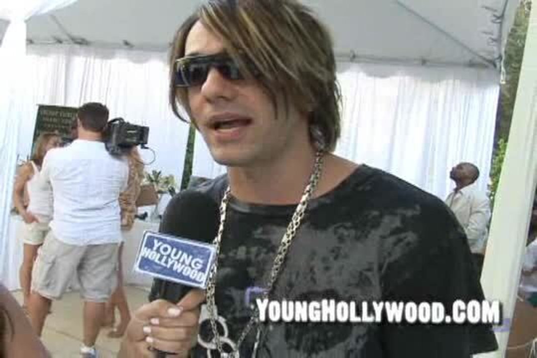 MTV VMA Inside Scoop with Criss Angel