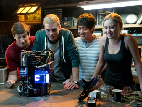 'Project Almanac' Cast on Favorite Birthdays & Life Do-Overs
