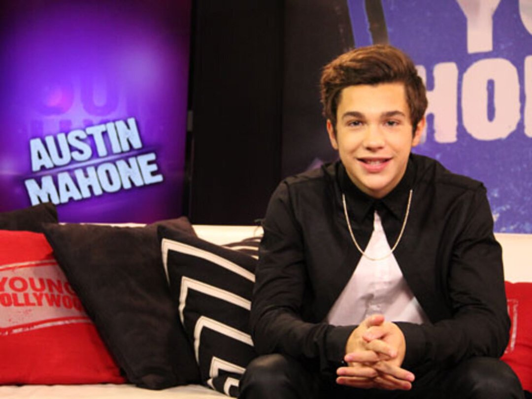 Austin Mahone Answers Twitter Questions From His Mahomies