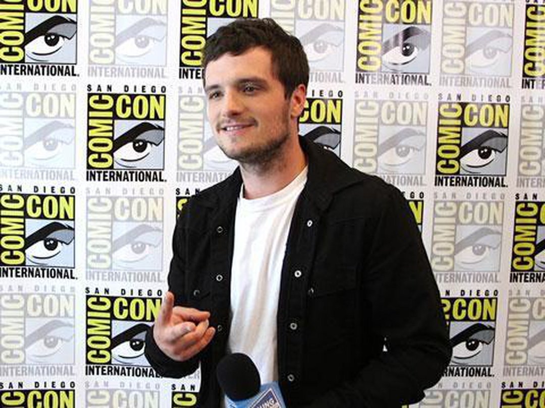 Josh Hutcherson Couldn’t Stop Laughing on Future Man Set