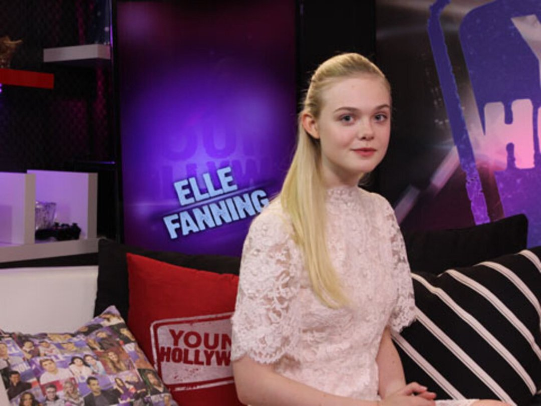 'Maleficent' Star Elle Fanning on Playing Sleeping Beauty