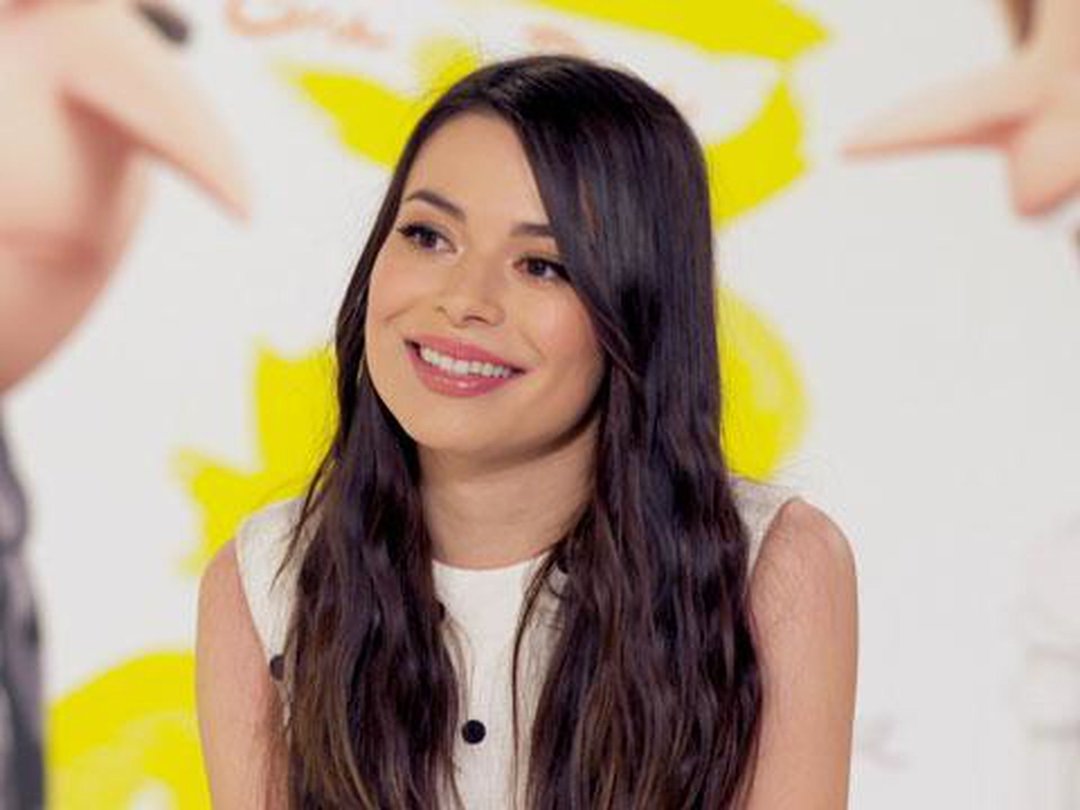 Miranda Cosgrove Reveals Her Spirit Minion