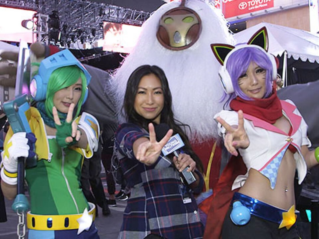 League of Legends Cosplayers at League Festival