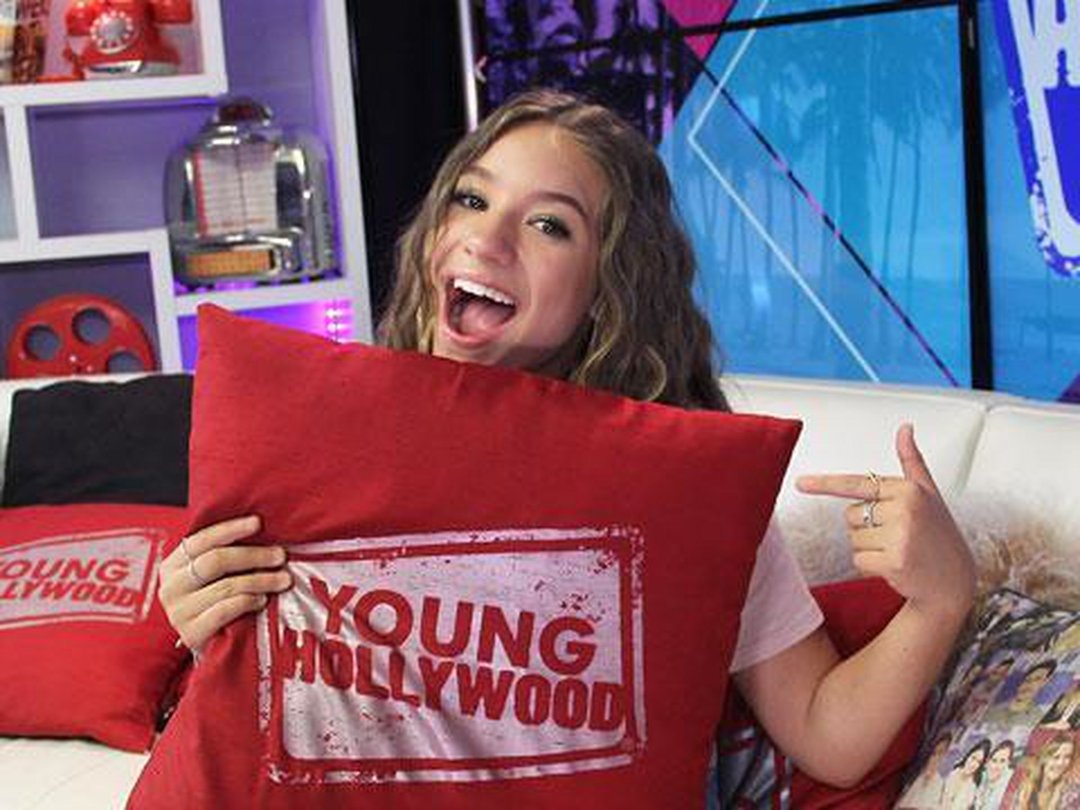 Mackenzie Ziegler Talks Staying at Hogwarts