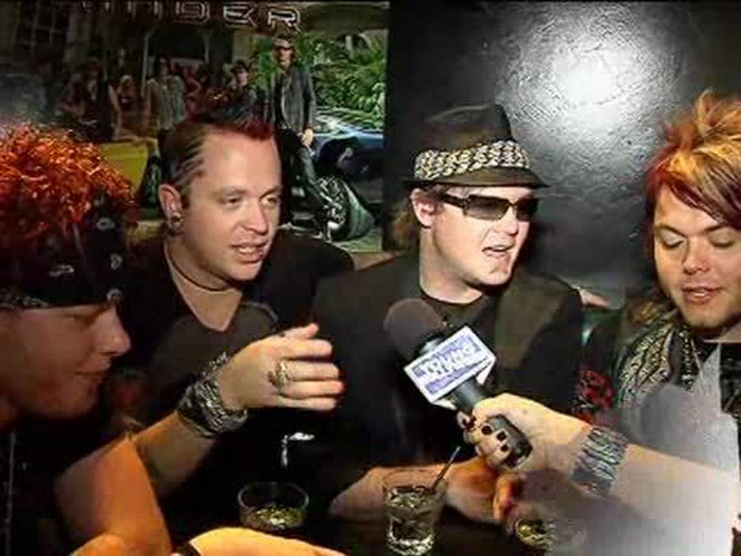 Rockin' Out with Hinder