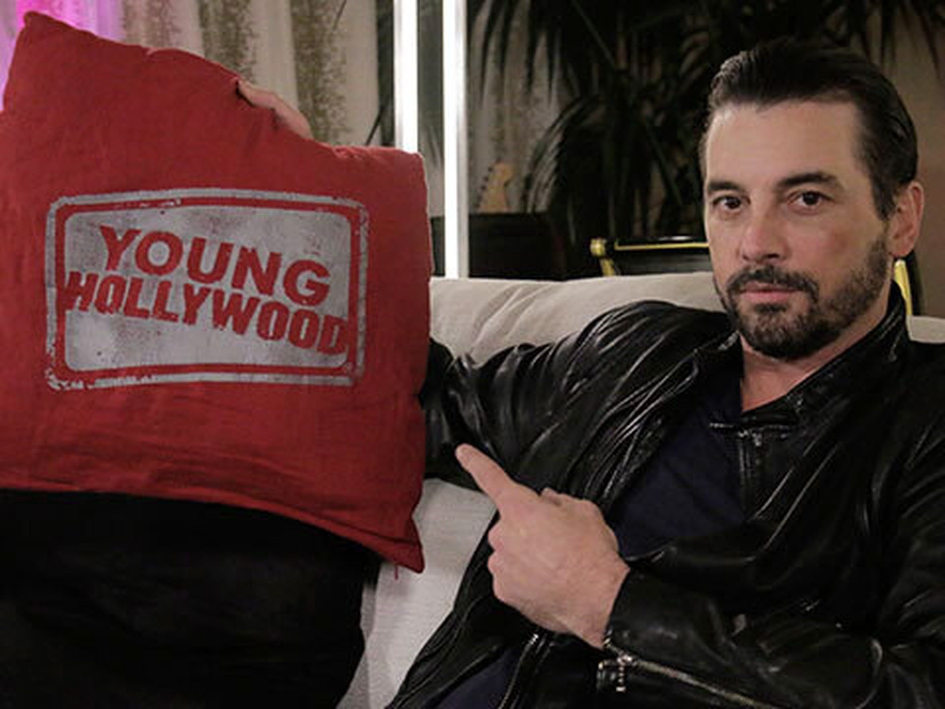Is Riverdale's Skeet Ulrich Team Bughead?