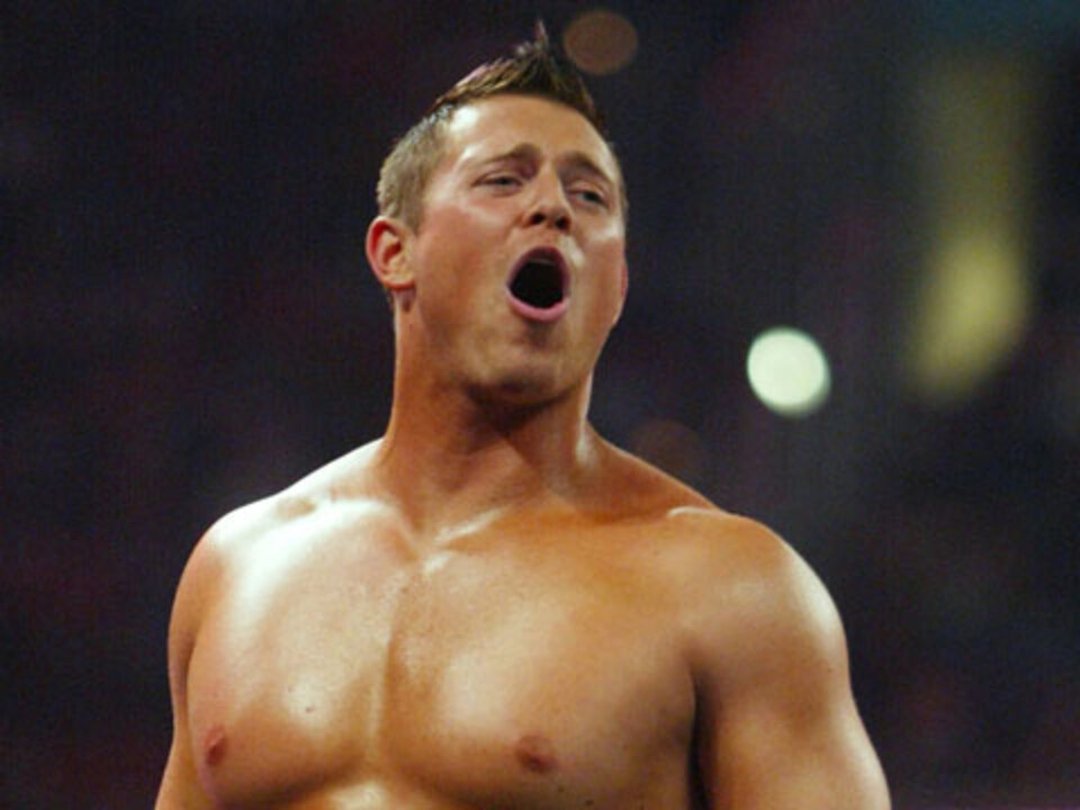 Thumb Wrestling with WWE Champ The Miz!