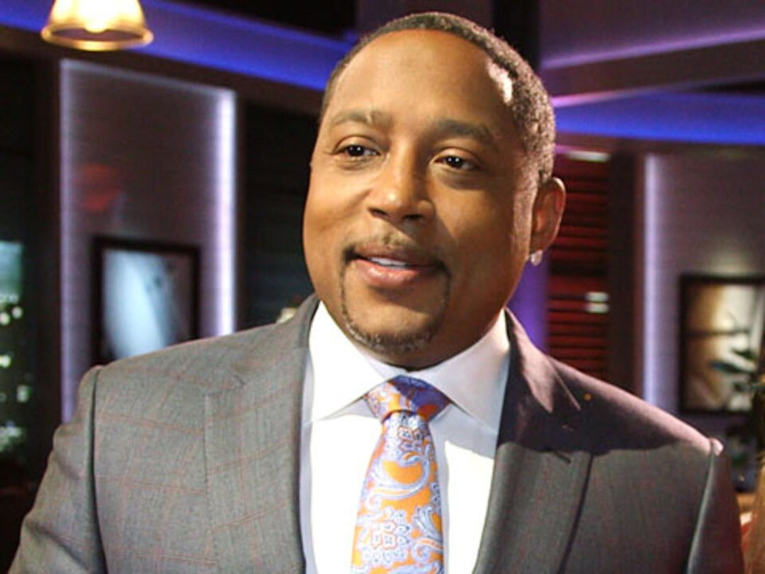 "Shark Tank" Star Daymond John on His Social Media Game