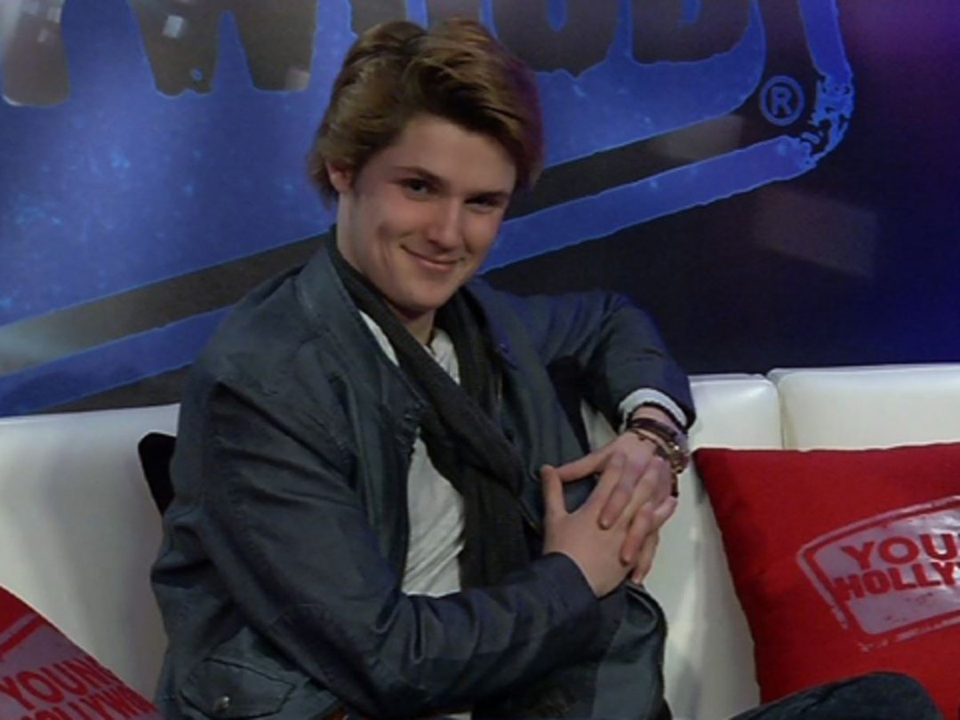 Eugene Simon: Star of Nick and HBO