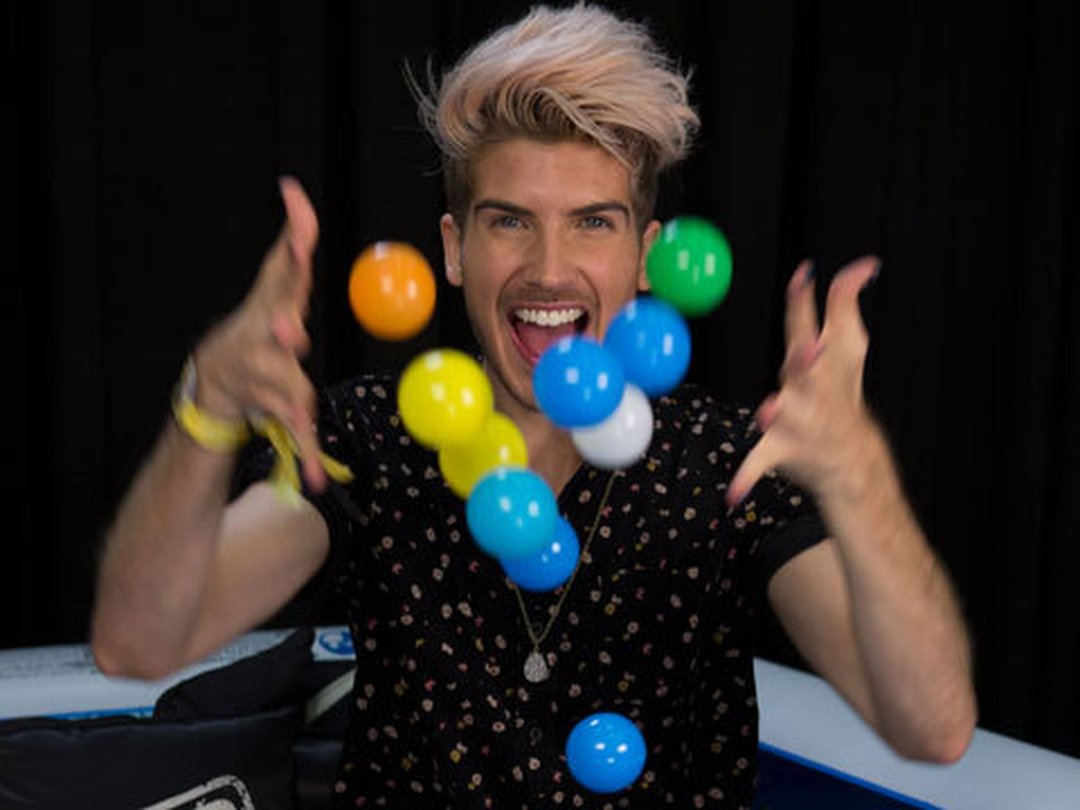 Joey Graceffa's Emotional Readings of His Fans' Tweets