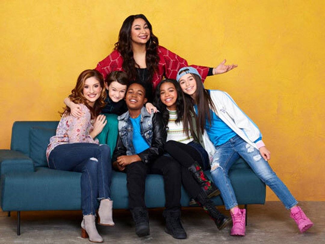 Raven’s Home Set Secrets with Raven-Symoné, Anneliese van der Pol, & Sky Katz