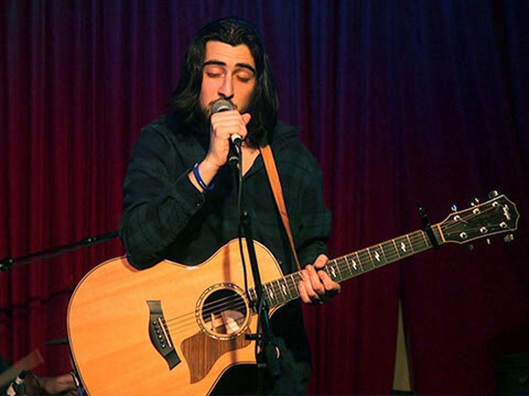 Noah Kahan Talks Working with Julia Michaels on Hurt Somebody