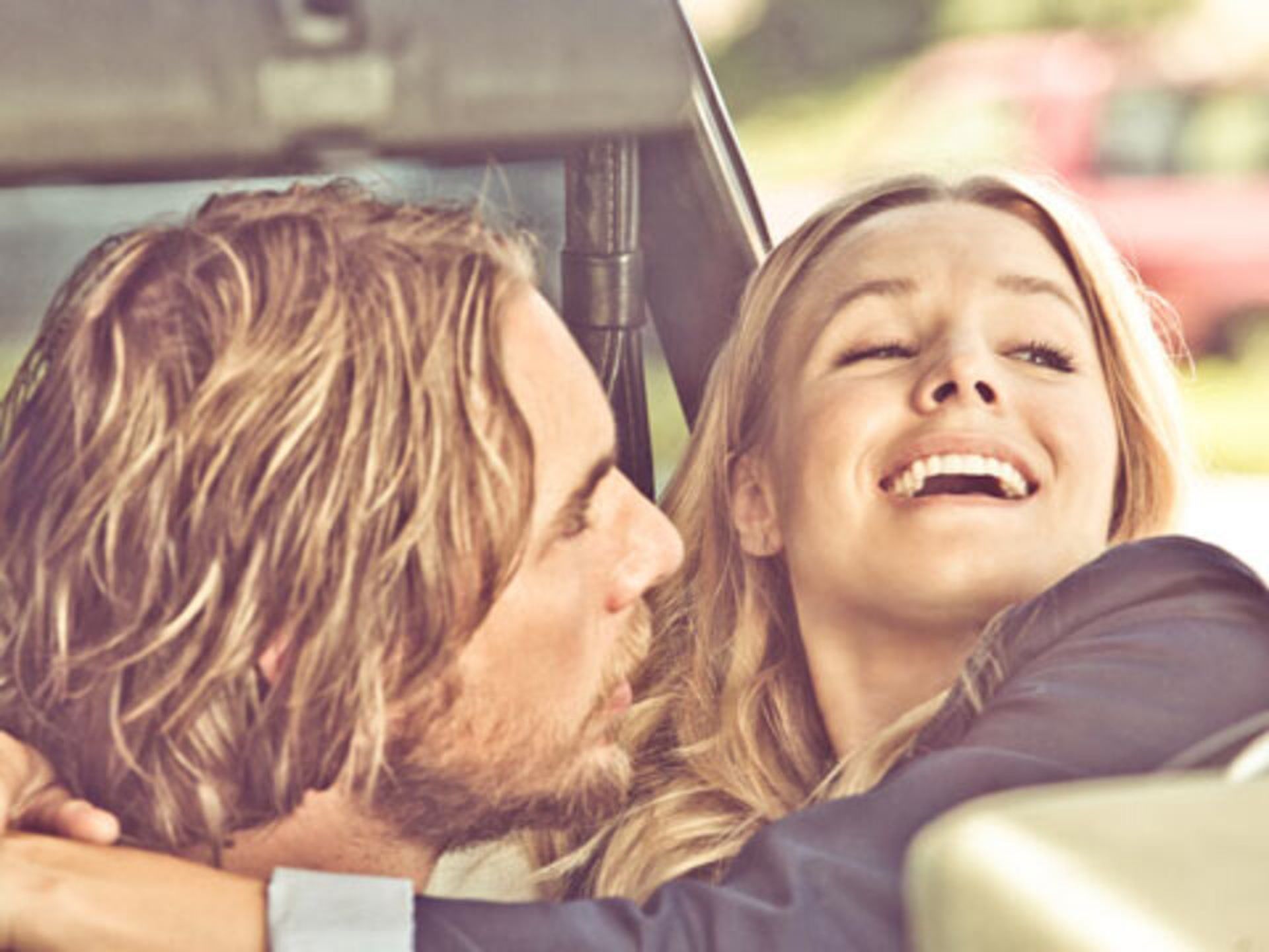 HIT & RUN's Dax Shepard & Kristen Bell Have a Love-In!