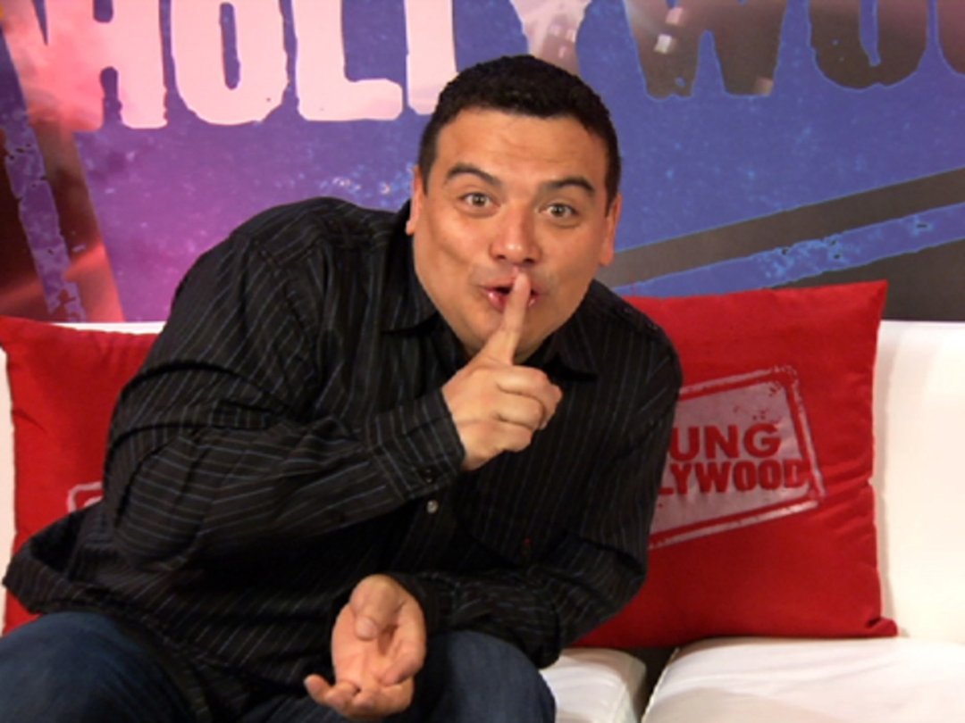 Carlos Mencia Heads Back On Stage